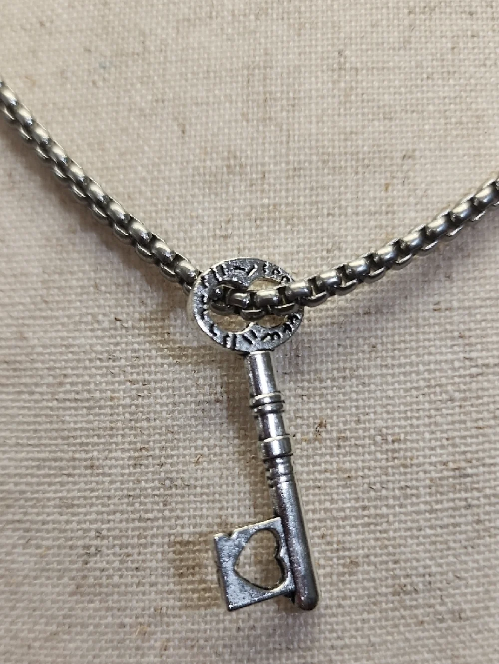 DKNY Silver Tone Key Pendant Necklace Minimalist Chain